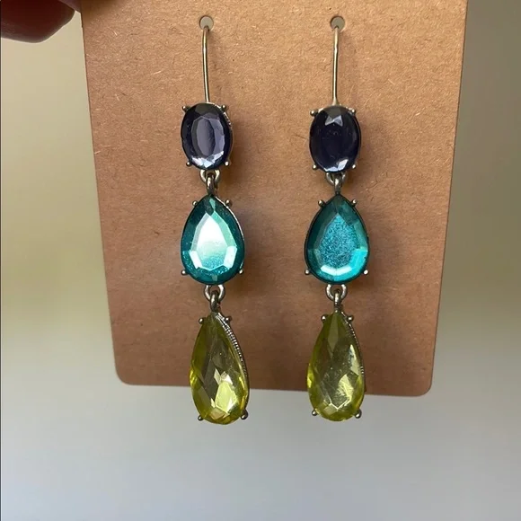 NWOT Elegant Multi-Color Drop Earrings - Picture 6 of 6